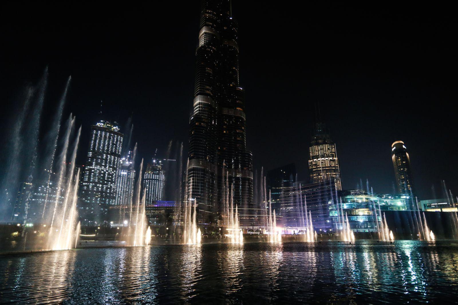Burj Khalifa and the Dubai Fountain at night